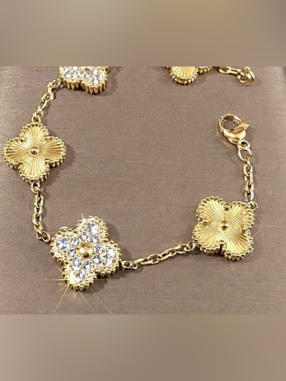 5 Quatrefoil Motif bracelet